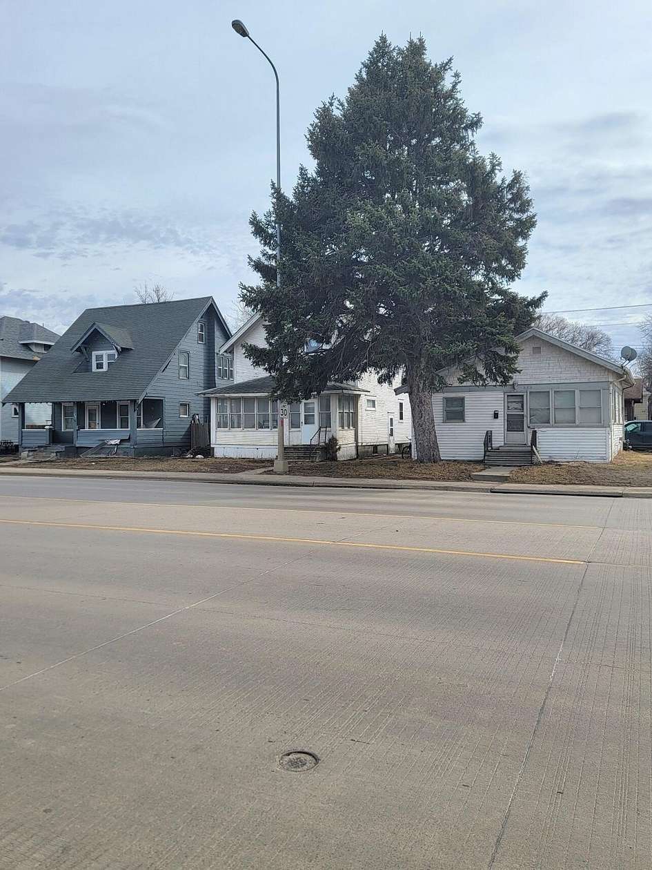 0.29 Acres of Mixed-Use Land for Sale in Aberdeen, South Dakota