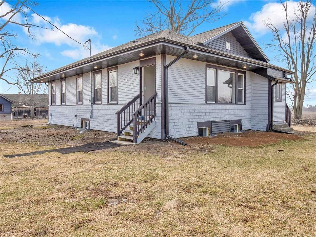 2.72 Acres of Land with Home for Sale in Caledonia, Illinois