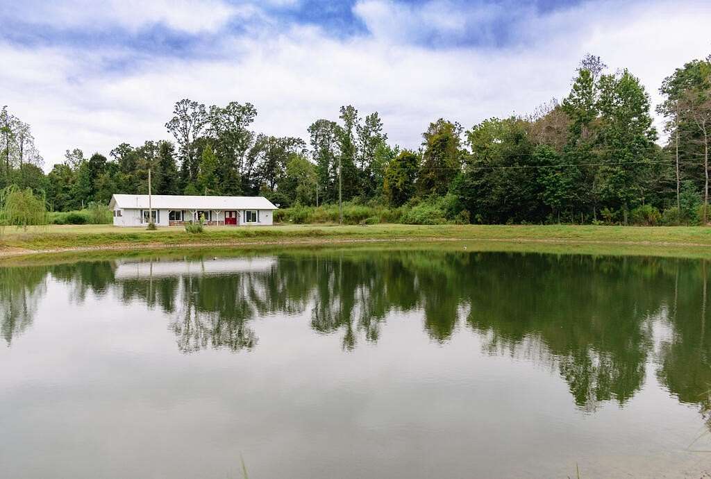 11 Acres of Land with Home for Sale in Cottonwood, Alabama