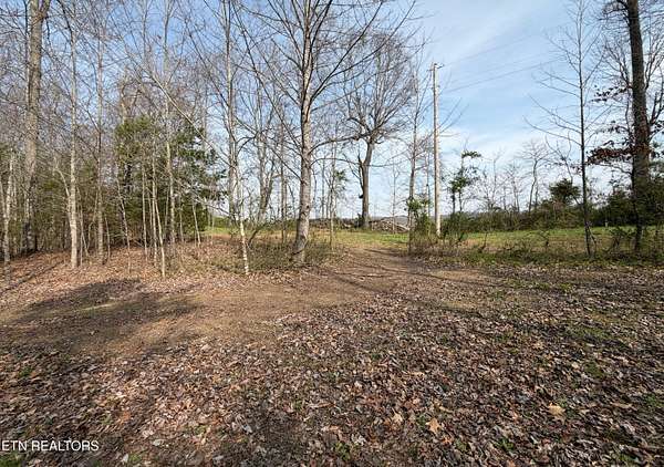 5 Acres of Residential Land for Sale in Sharps Chapel, Tennessee