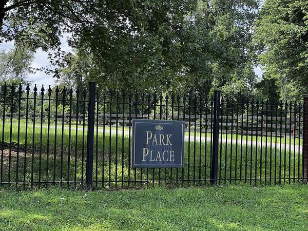 0.47 Acres of Residential Land for Sale in Russell Springs, Kentucky