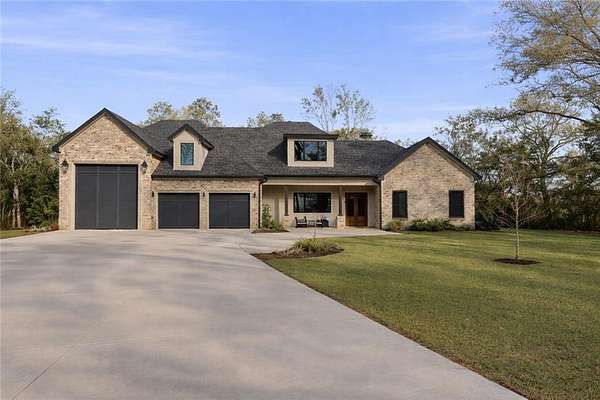 5.31 Acres of Land with Home for Sale in Theodore, Alabama