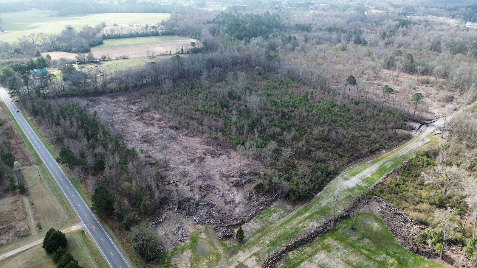 4.8 Acres of Residential Land for Sale in Dalzell, South Carolina