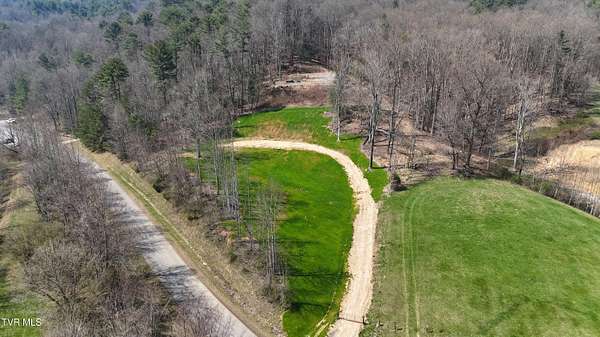 1 Acre of Residential Land for Sale in Unicoi, Tennessee