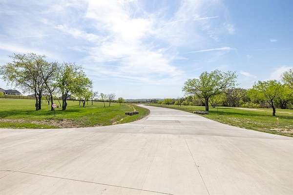 1 Acre of Land for Sale in Aledo, Texas