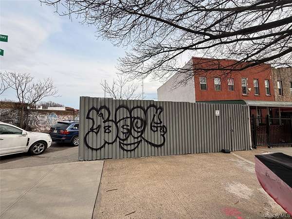 0.02 Acres of Commercial Land for Sale in Brooklyn, New York