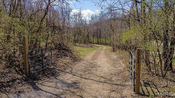 15.9 Acres of Land for Sale in High Ridge, Missouri