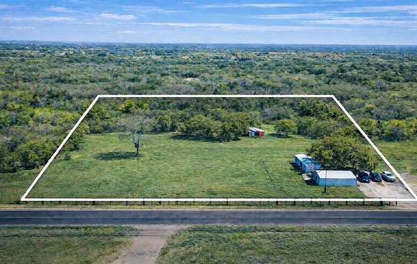 14 Acres of Recreational Land with Home for Sale in Springtown, Texas