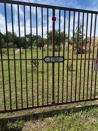 1 Acre of Residential Land for Sale in Dallas, Texas