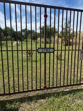 1 Acre of Residential Land for Sale in Dallas, Texas