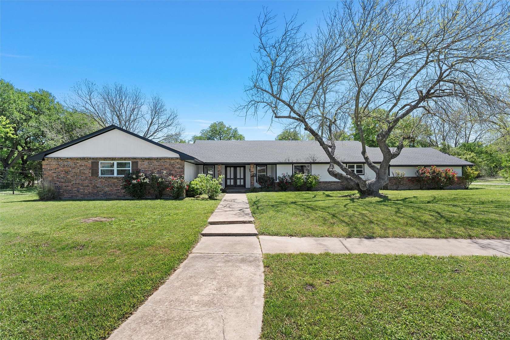 2.65 Acres of Land with Home for Sale in Robinson, Texas