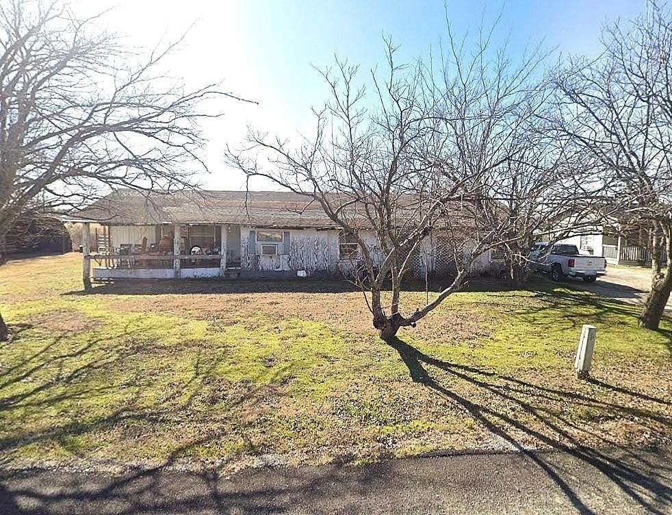 1.72 Acres of Land with Home for Sale in Midlothian, Texas