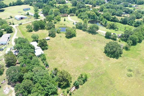 1 Acre of Residential Land for Sale in Mabank, Texas