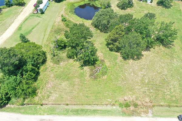 1 Acre of Residential Land for Sale in Mabank, Texas