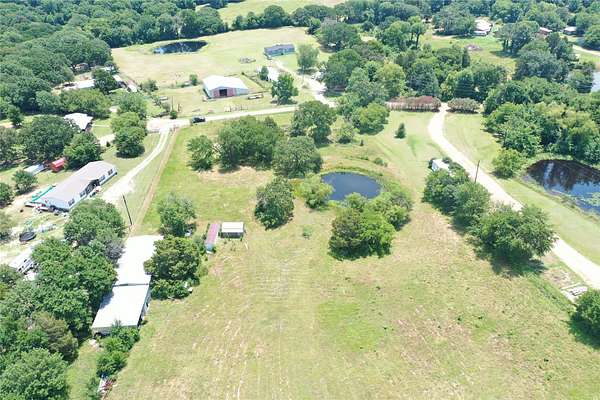 1 Acre of Residential Land for Sale in Mabank, Texas