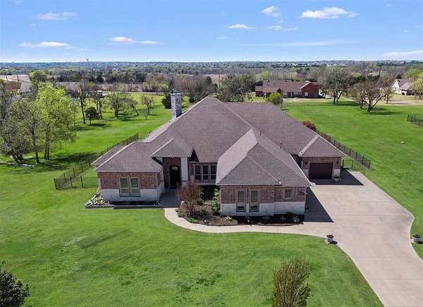 2 Acres of Land with Home for Sale in Rockwall, Texas