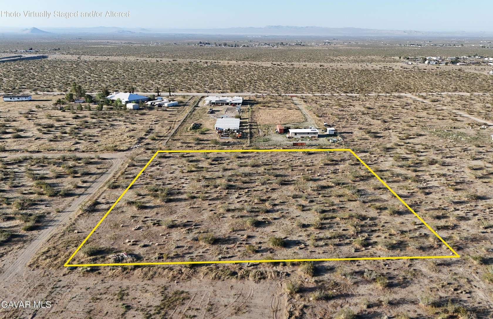 2.5 Acres of Residential Land for Sale in Phelan, California
