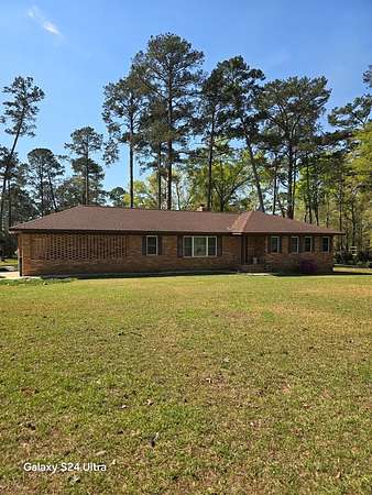 1.73 Acres of Land with Home for Sale in Americus, Georgia