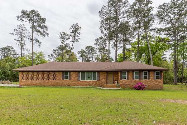 1.73 Acres of Land with Home for Sale in Americus, Georgia