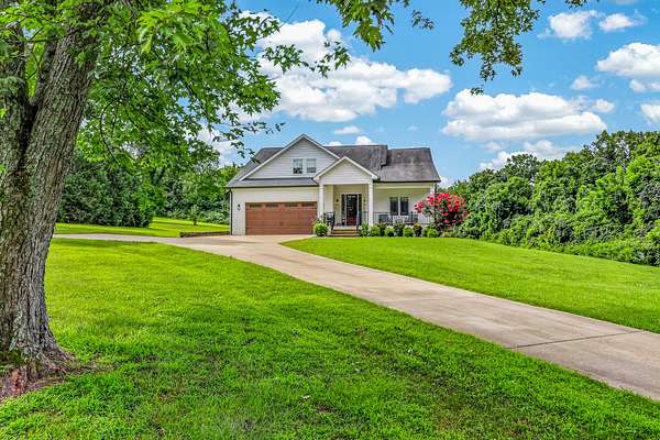 8.1 Acres of Land with Home for Sale in Columbia, Tennessee