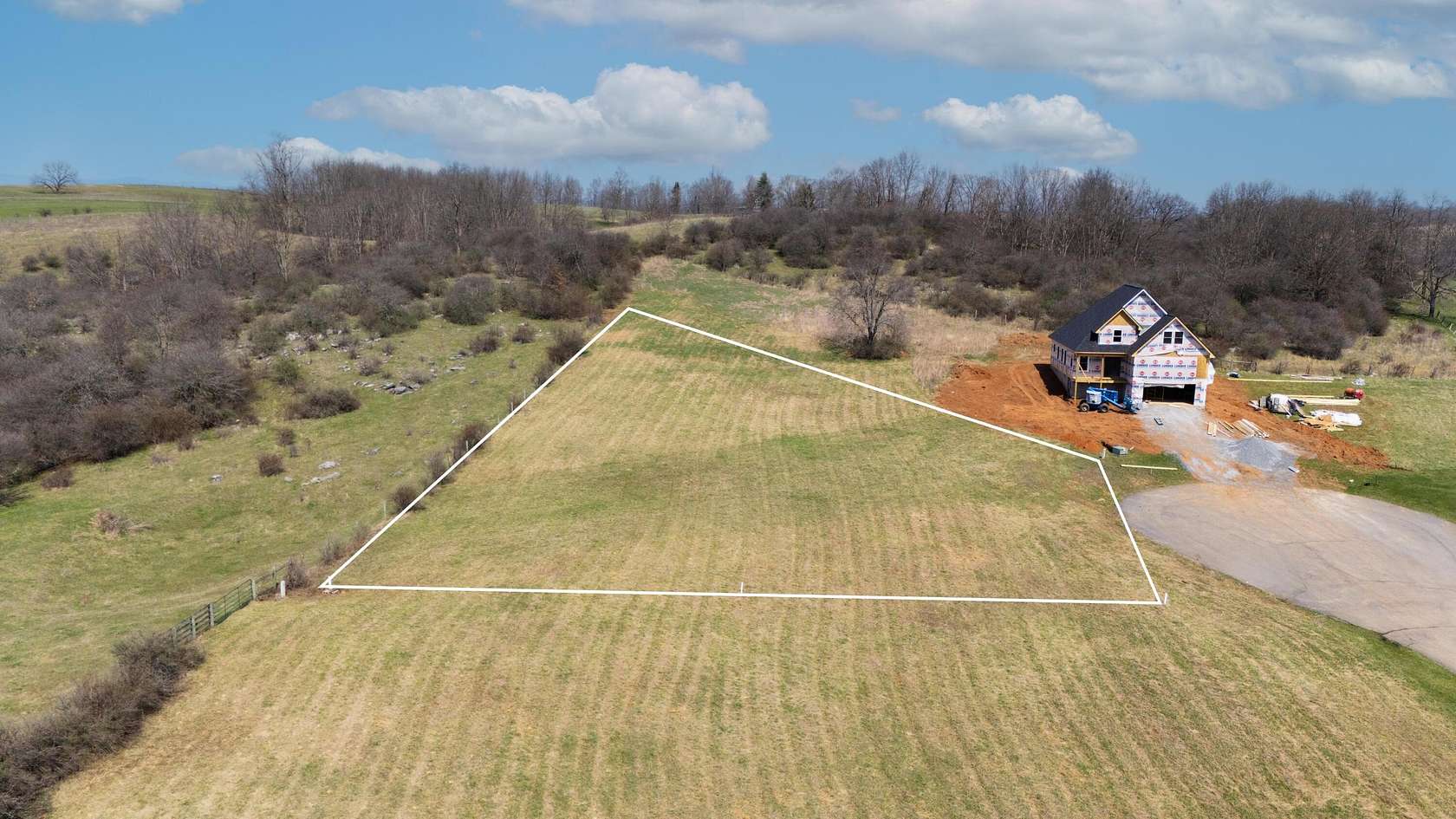 1 Acre of Residential Land for Sale in Maxwelton, West Virginia