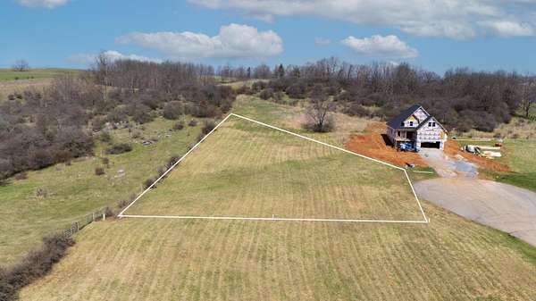 1 Acre of Residential Land for Sale in Maxwelton, West Virginia