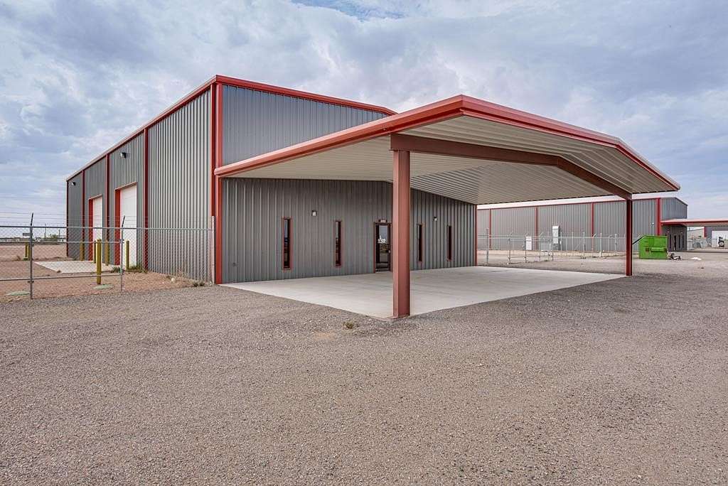 2.3 Acres of Improved Commercial Land for Sale in Midland, Texas