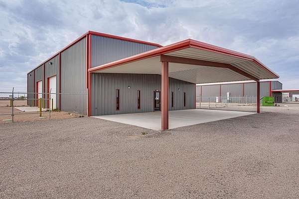 2.3 Acres of Improved Commercial Land for Sale in Midland, Texas