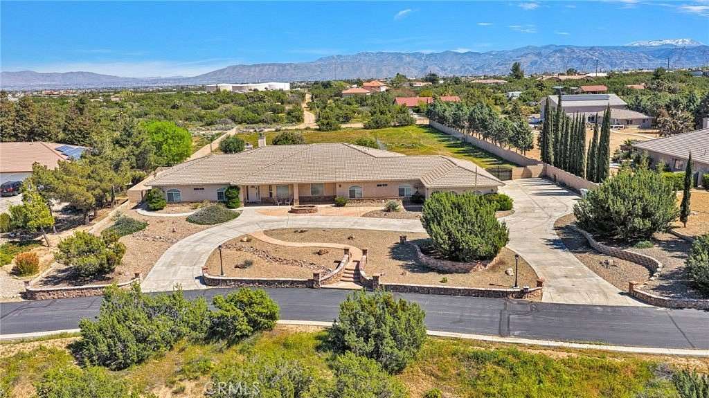 2.24 Acres of Land with Home for Sale in Oak Hills, California