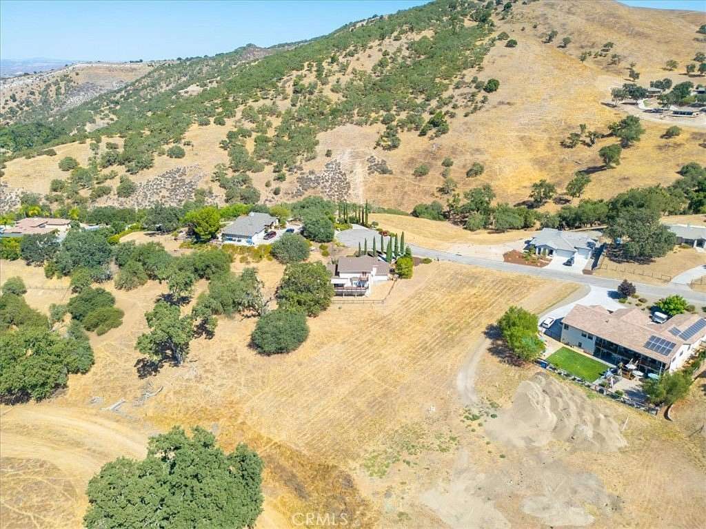 1 Acre of Residential Land for Sale in Paso Robles, California