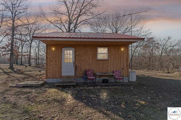 10 Acres of Land with Home for Sale in Warsaw, Missouri