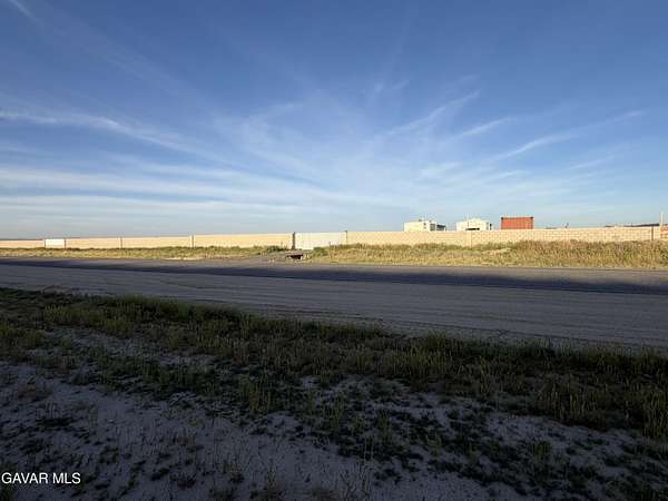 4.5 Acres of Mixed-Use Land for Sale in Lancaster, California