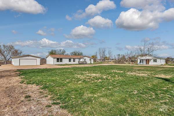 1.75 Acres of Land with Home for Sale in Parma, Idaho