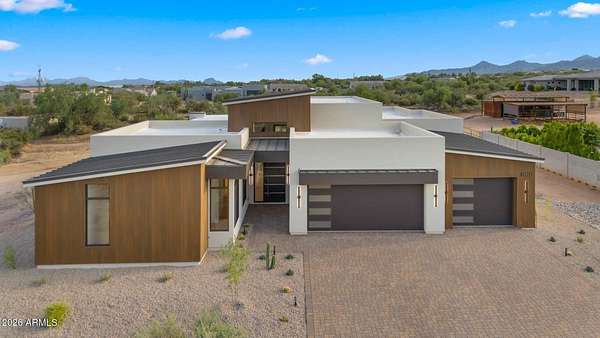 1.8 Acres of Land with Home for Sale in Scottsdale, Arizona