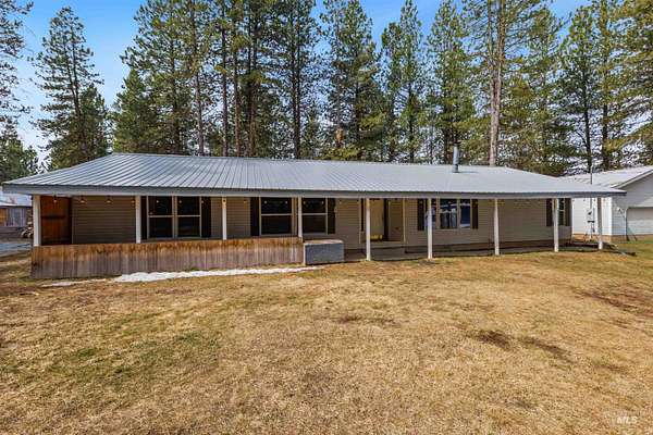 1.56 Acres of Land with Home for Sale in Cascade, Idaho