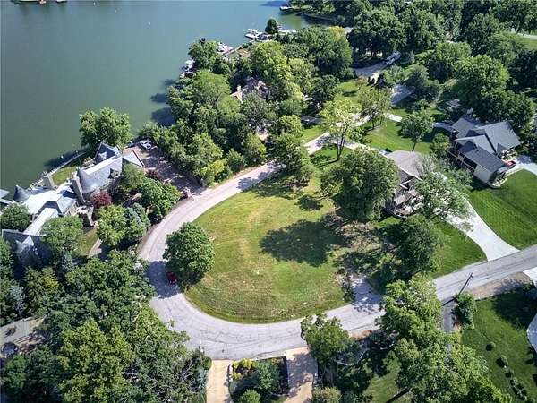 0.5 Acres of Residential Land for Sale in Weatherby Lake, Missouri