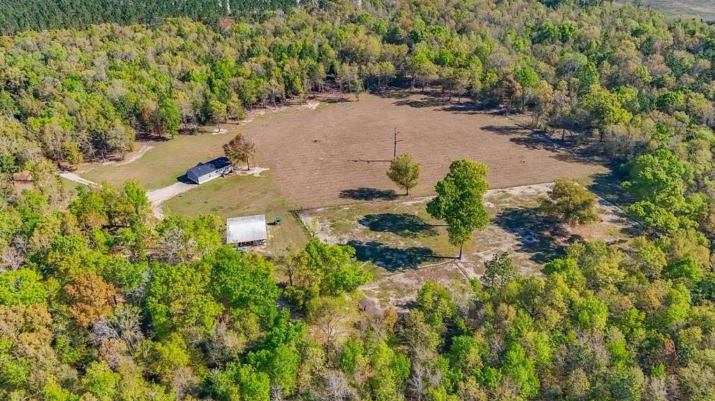 55.2 Acres of Land with Home for Sale in Bainbridge, Georgia