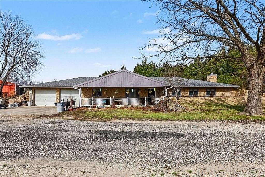 19 Acres of Land with Home for Sale in Linwood, Kansas