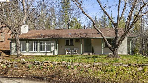 4.38 Acres of Land with Home for Sale in Coulterville, California