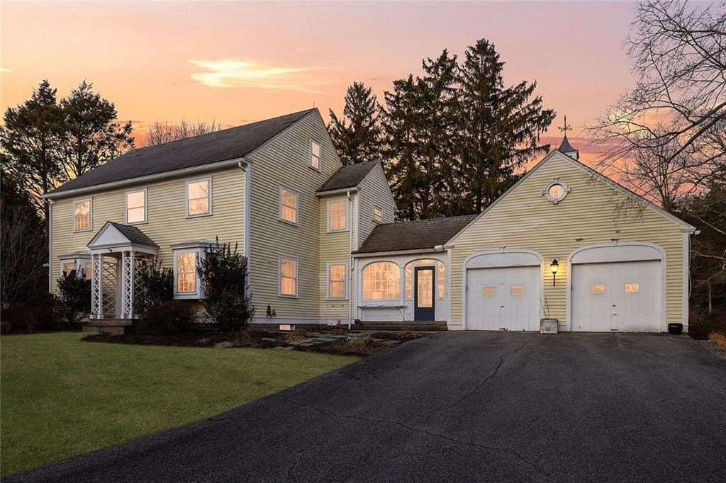 16.5 Acres of Land with Home for Sale in Lincoln, Rhode Island