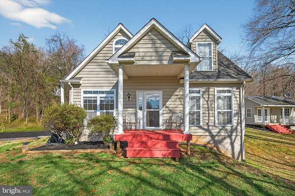 2.3 Acres of Land with Home for Sale in Warrenton, Virginia