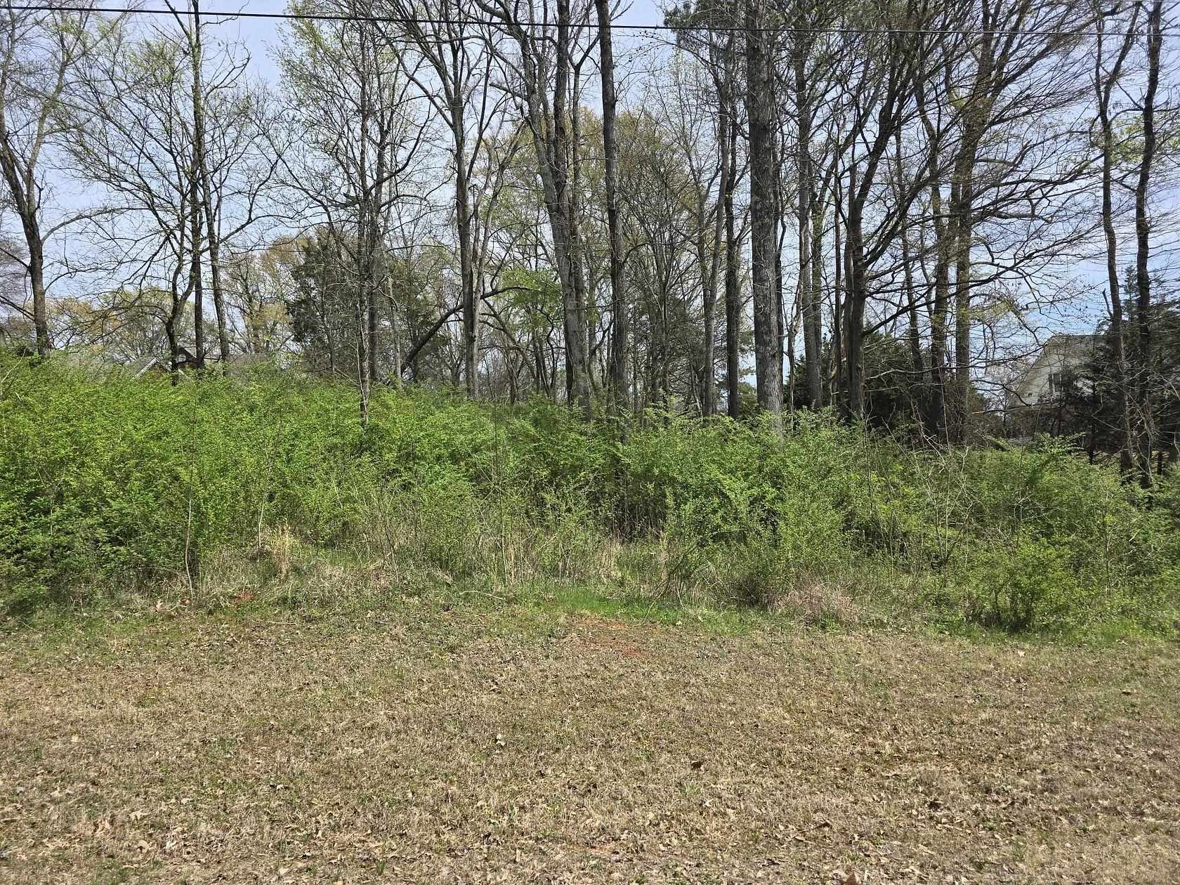 1.57 Acres of Residential Land for Sale in Tuscumbia, Alabama