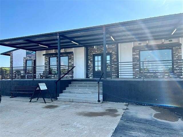 1.5 Acres of Improved Commercial Land for Sale in Broken Bow, Oklahoma