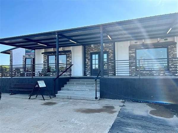 1.5 Acres of Improved Commercial Land for Sale in Broken Bow, Oklahoma