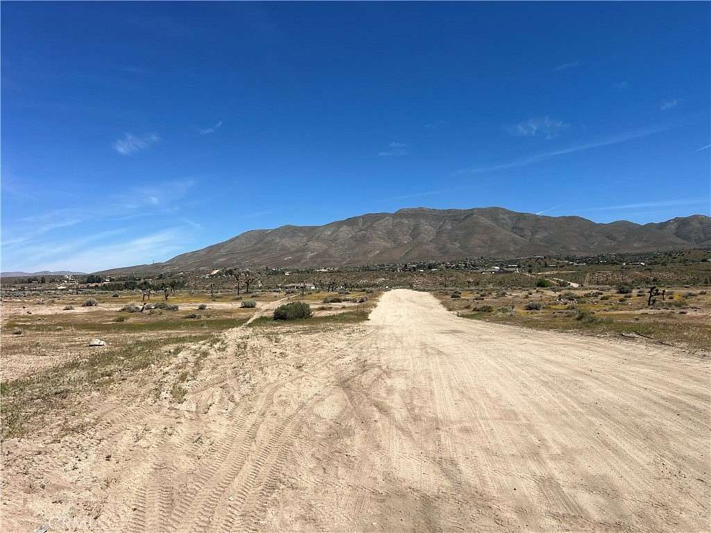 40 Acres of Agricultural Land for Sale in Apple Valley, California