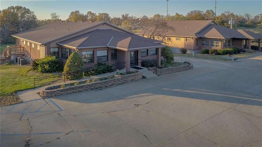 1.59 Acres of Mixed-Use Land for Sale in Excelsior Springs, Missouri