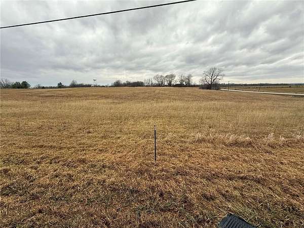 8.5 Acres of Commercial Land for Sale in Excelsior Springs, Missouri