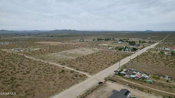 5 Acres of Residential Land for Sale in Littlerock, California