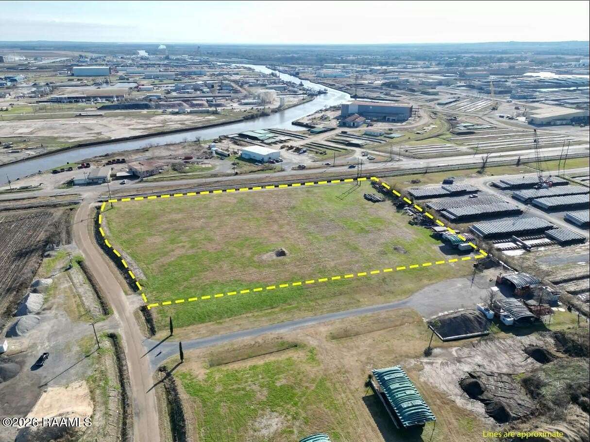 6 Acres of Commercial Land for Lease in New Iberia, Louisiana