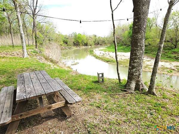 5.5 Acres of Land for Sale in Victoria, Texas